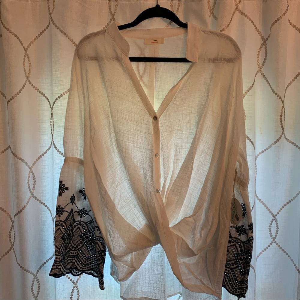 NWT Hummingbird Crossfront Top